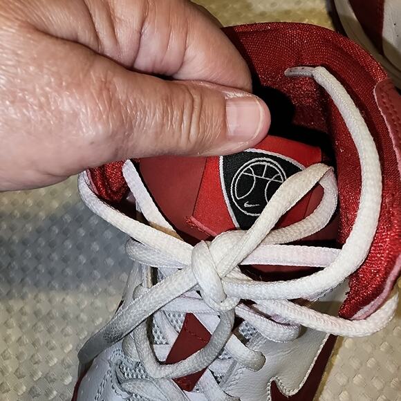 NIKE EUC YOUTH DREAM BASKETBALL SNEAKERS SHOES.  SIZE 7 Y - Picture 5 of 7